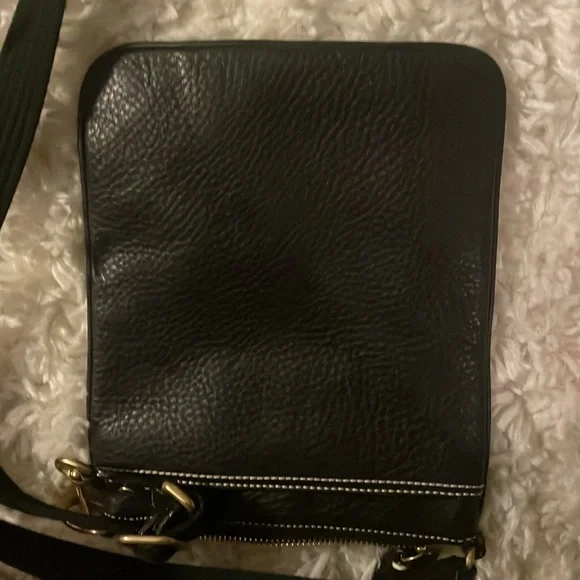 Like new coach everyday small purse - Picture 6 of 7